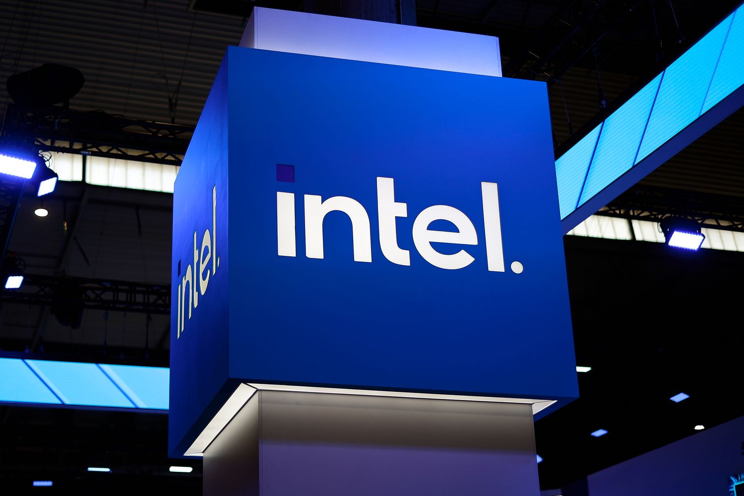 Intel Stock Technical Analysis 2026: RSI at 82, a 63% Surge, and What Traders Should Do Next