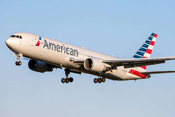 American Airlines Carries $34 Billion in Debt but Generates $4.87 Billion in Cash Flow — Which Number Wins